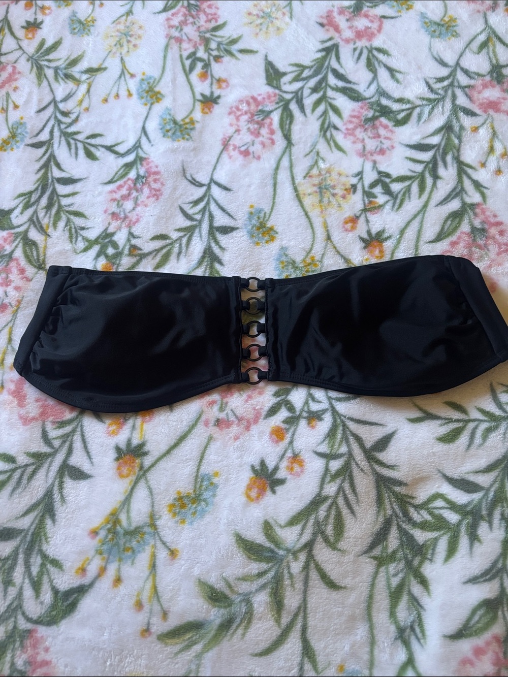 No Boundaries Black Strapless Bandeau with Front Ring Detail